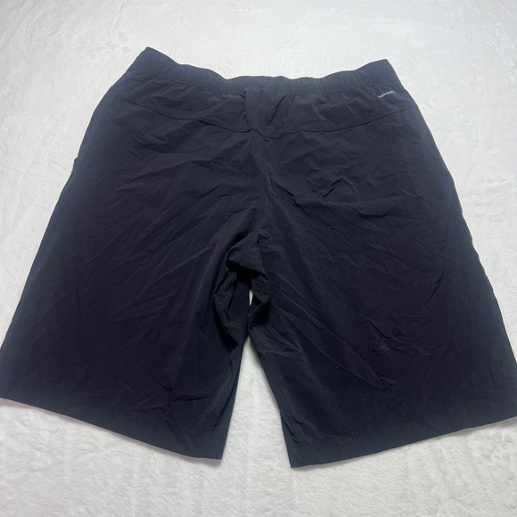 The North Face Flash Dry Shorts - Picture 6 of 7